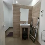 Pelso Hovirag شقة