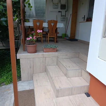 Pelso Hovirag Appartement
